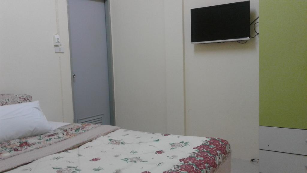Lemon Tree Motel スラート・ターニー エクステリア 写真
